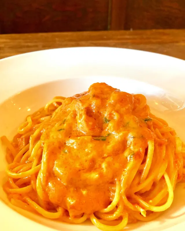 いつも 沢山のご来店 ありがとうございます😊　　 そして、満席でご案内出来なかったお客様、申し訳ありませんでしたm(_ _)m 明日7月10日（木）のランチタイムは満席となっております✨ ありがとうございます😊 週末のランチタイムも沢山のご予約をいただいておりますが、まだ少しお席のご用意が出来ますので、 みなさまのご予約お待ちしております♪ ⭐︎ ⭐︎ ⭐︎ ⭐︎ ⭐︎ ⭐︎ ⭐︎ ⭐︎ ⭐︎ ⭐︎ ⭐︎ ⭐︎ ⭐︎ ⭐︎ ⭐︎ ⭐︎ ⭐︎ ⭐︎ ⭐︎ ⭐︎ ⭐︎ ⭐︎ 大人気のランチコース の ご予約は、１１時〜１３時までの時間帯で ご予約を承っております。 満席になる事が多いので、ご予約がオススメです‼️ ご希望のお時間をお電話にてお伝え下さい。 苦手な食材やアレルギーなどございましたら、出来るだけご対応させて頂いておりますので、お気軽にご相談ください。 ※ 貸し切りをご希望の場合は、定休日（火、水）もご対応　　　　させて頂いております。 　少人数での 貸し切りも OKです👍 みなさまのご予約お待ちしております😊 元町の隠れ家イタリアン🇮🇹 Italian ＆TeaRoom KANDY 〜キャンディ〜 045-633-3301 #Italia&TeaRoomKANDY#kandy#元町ランチ#元町ディナー#横浜元町ランチ #横浜元町ディナー#横浜元町イタリアン #横浜イタリアン#横浜元町kandy #横浜元町キャンディ#イタリアンキャンディ #元町キャンディ #italian kandy#motomachi #yokohama #yokohamamotomachi#元町kandy#裏元町